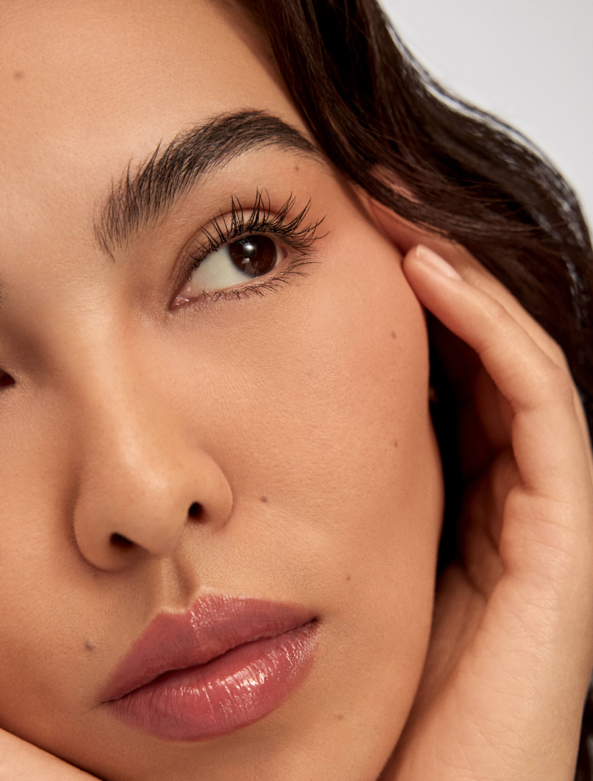 model with brushed up brows